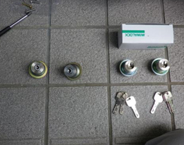 福岡のリフォーム・リノベーション専門のホームドクター美雲の玄関シリンダー交換(防犯対策)