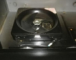 福岡を拠点にアパート・マンションのリフォーム・リノベーションをするホームドクター美雲のキッチン換気扇の交換(プロペラ換気扇電動シャッター式)